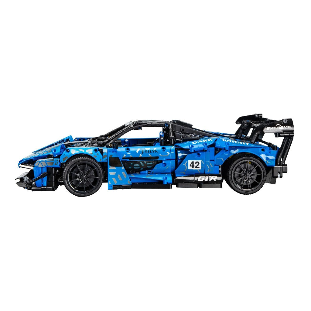 CaDA Dark Knight GTR (C63003W) building set - view 5