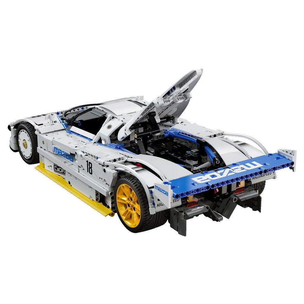 CaDA Mazda 787B (C63007W) building set - view 4