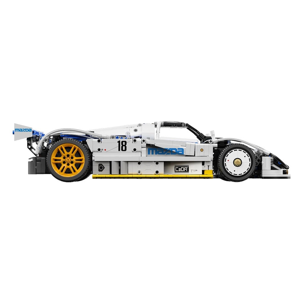 CaDA Mazda 787B (C63007W) building set - view 6
