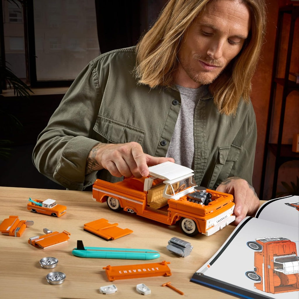 Mattel Brick Shop Hot Wheels Custom 62 Chevy Pickup building set - view 2