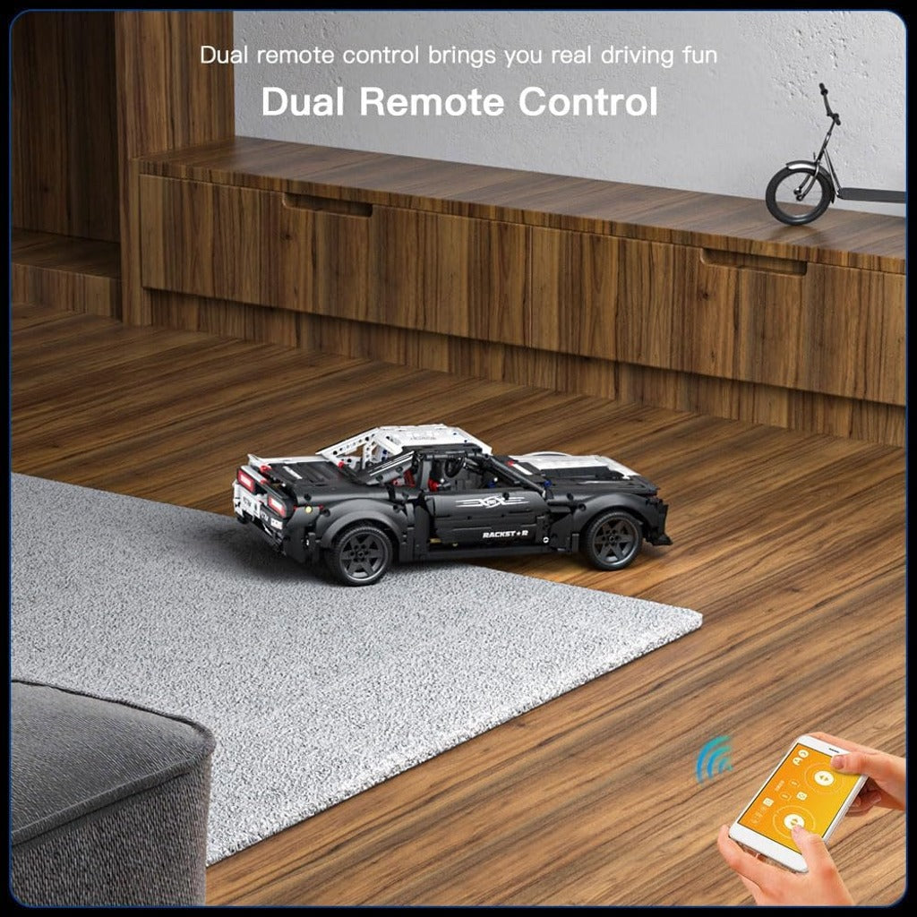 Mould King Remote Controlled Hellcat Muscle Car (13128) building set - view 3