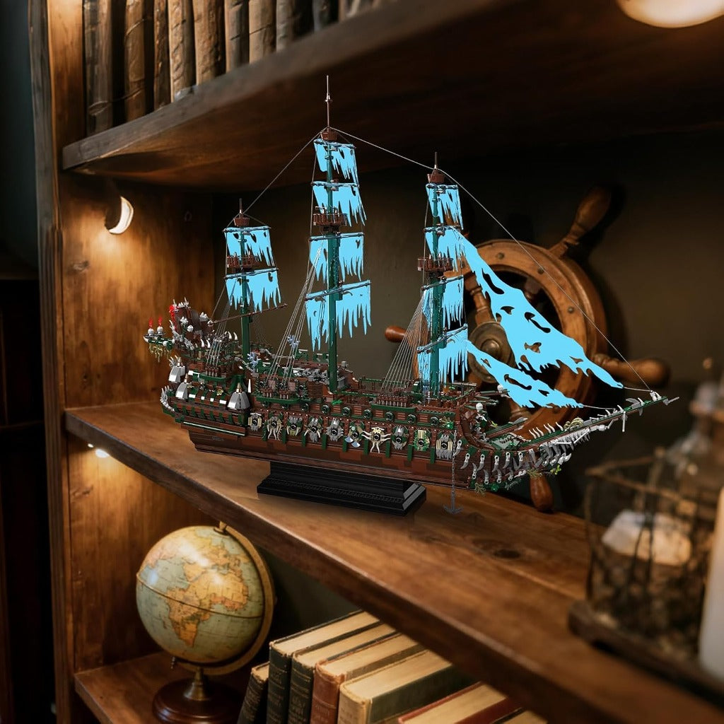 Mould King The Flying Dutchman Ghost Ship (13218) building set - view 6