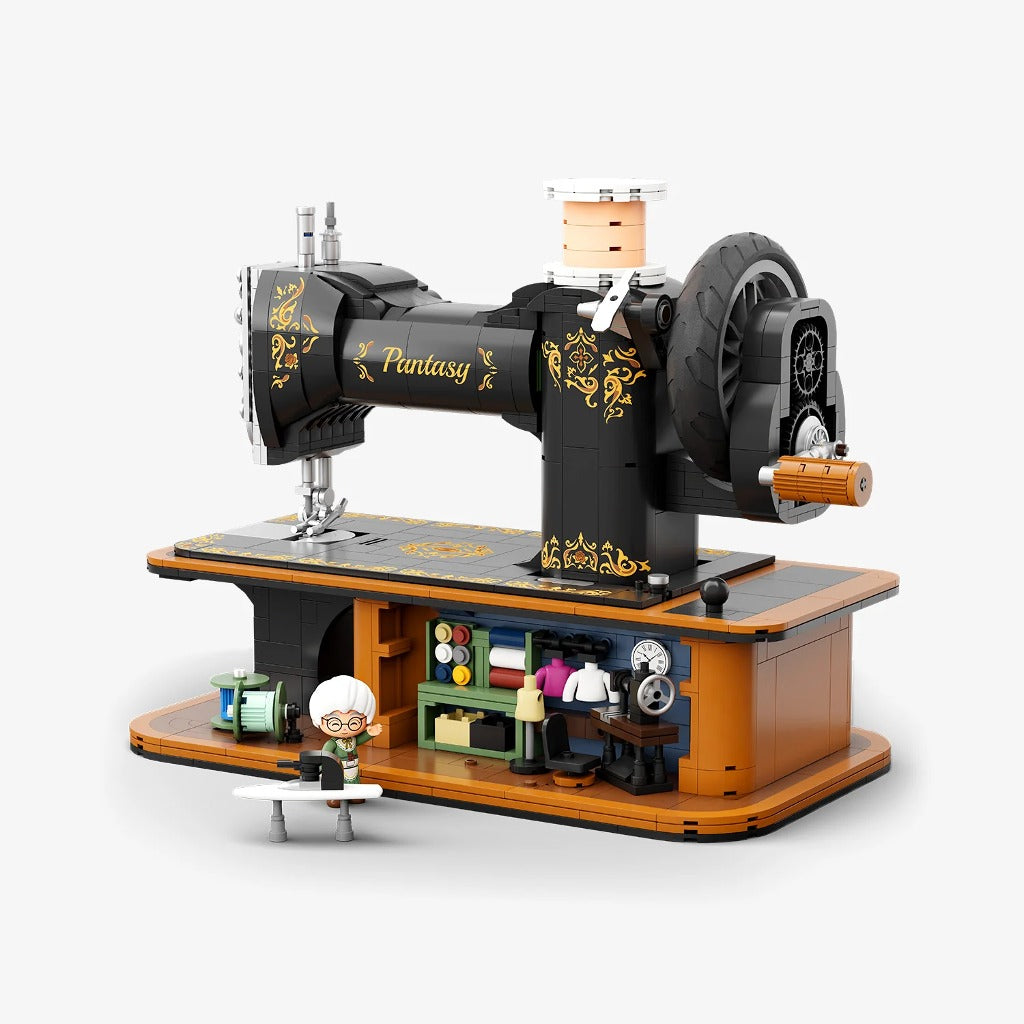 Pantasy Hand Crank Sewing Machine (85028) building set