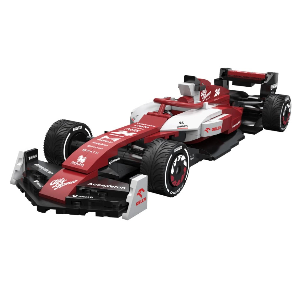 CaDA Alfa Romeo F1 Team ORLEN C42 (C55026W) building set