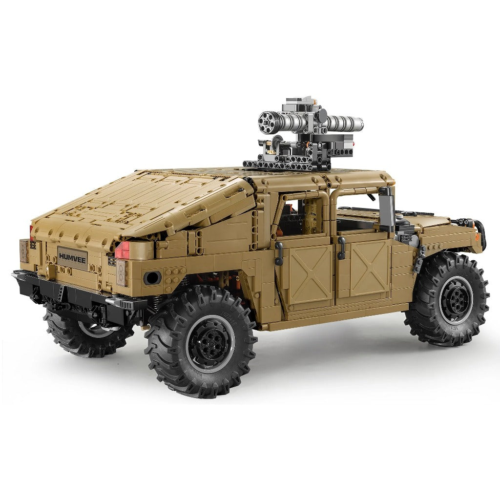 CaDA Humvee Vehicle 1:8 (C61036W) building set - view 9