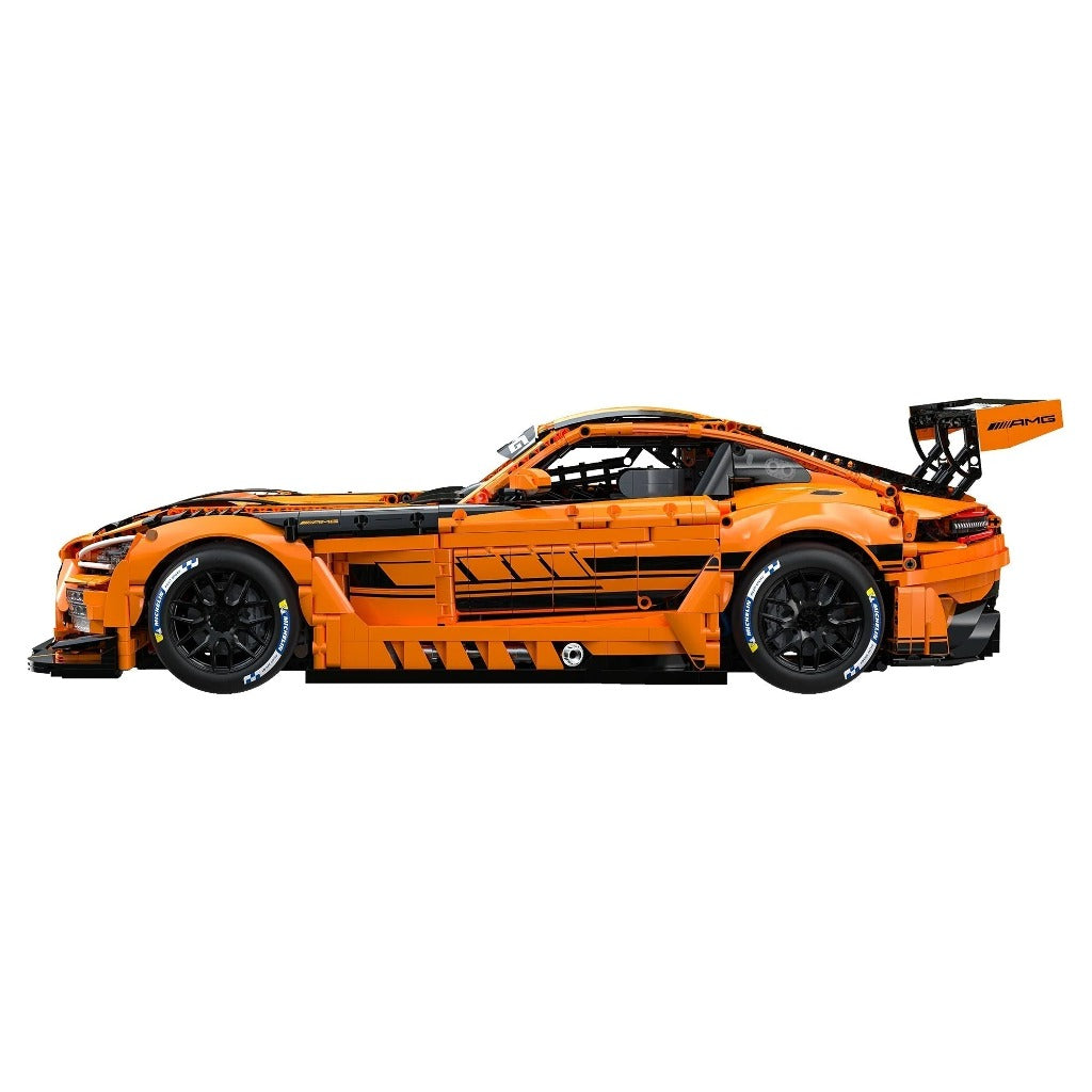 CaDA Master Mercedes-AMG GT3 (C64008W) building set - view 4