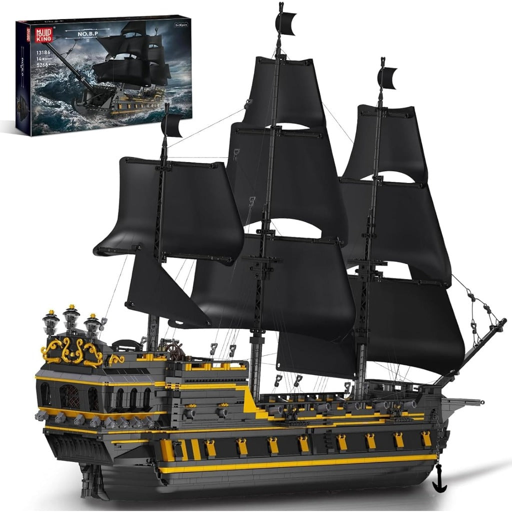Mould King Black Pirate Ship (13186) building set