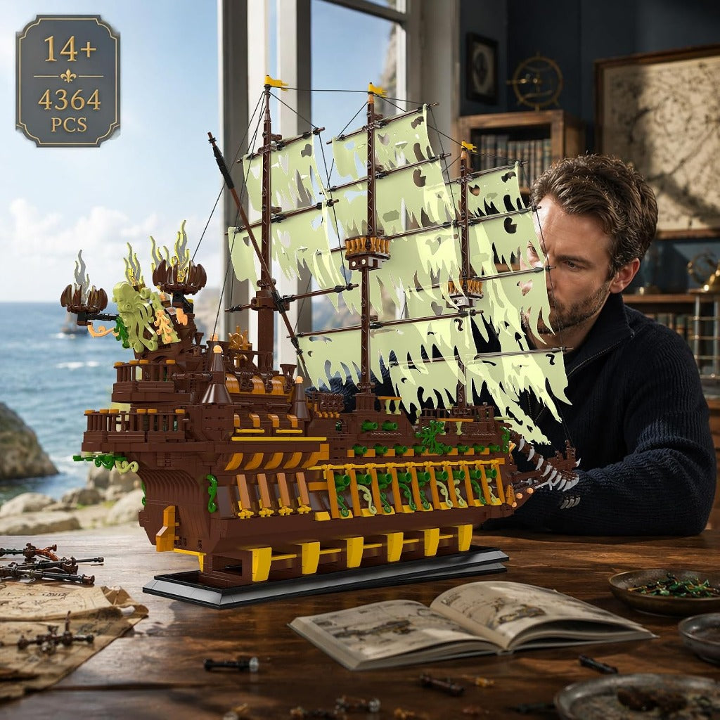 Mould King The Flying Dutchman Private Ship (13197) building set - view 2